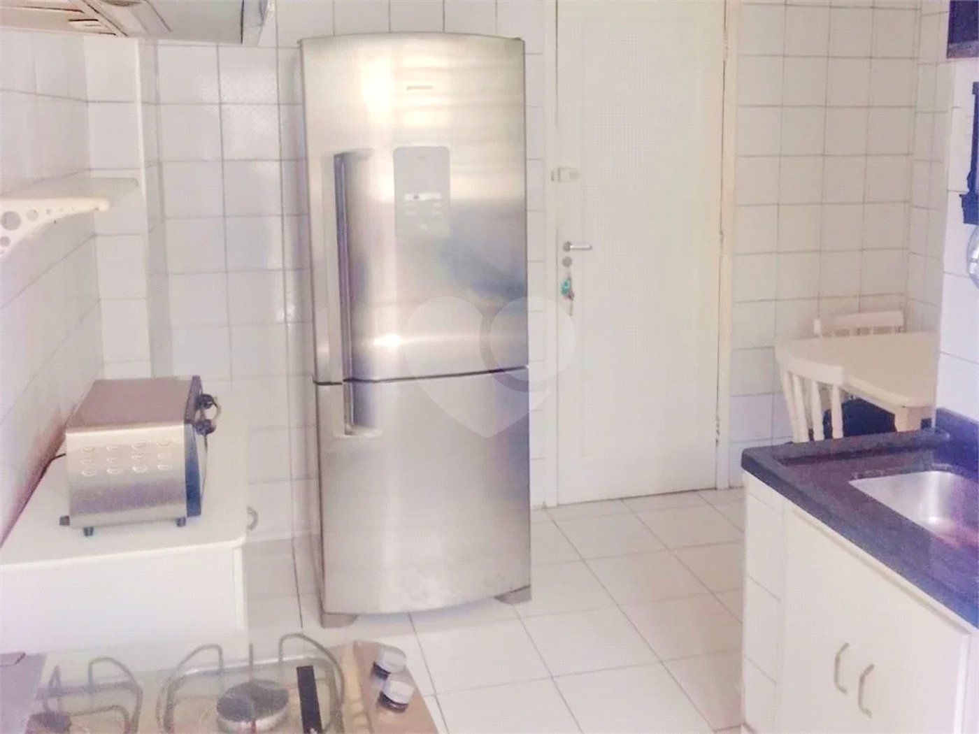 Apartamento na Consolação com 2 quartos, varanda, sem vaga.