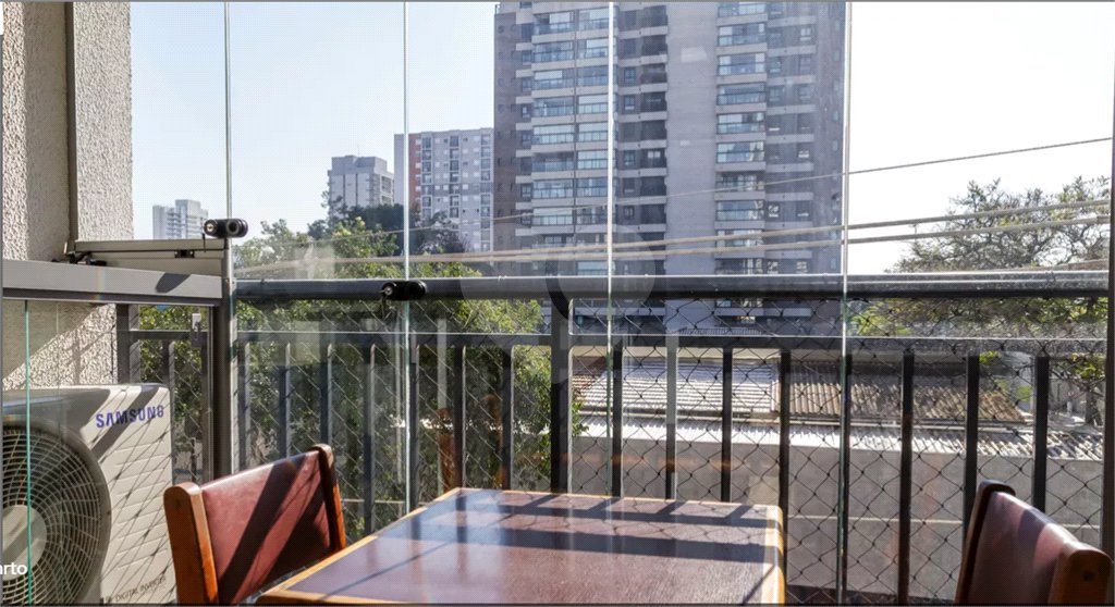 Studio moderno e funcional em Moema!