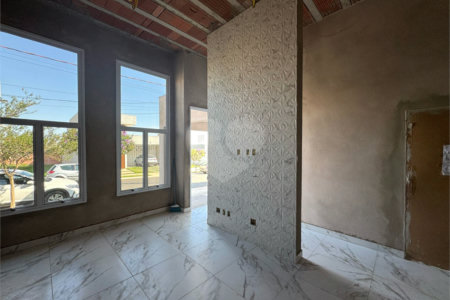 Casa em condominio em reta final de obras