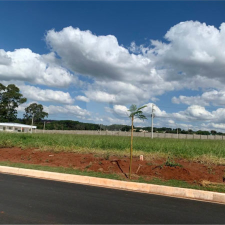 Terreno contendo 250,00 m² de área .