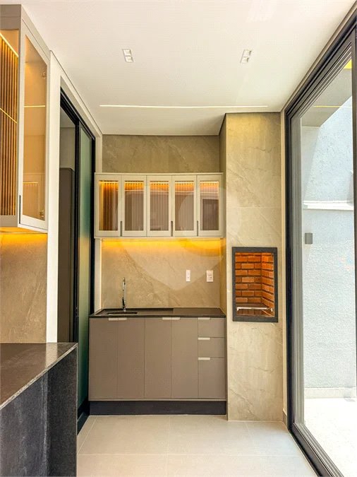 Casa Térrea Evidências - Indaiatuba/SP - R$ 1.950.000,00 - Área Total 307,33 m² - Área Construída 201,90 m² - TÉRREA - 03 suítes sendo a master com closet; Escritório; Lavabo; Cozinha com cooktop, forno, micro-ondas e coifa; Móveis planejados na hall de entrada, sala, escritório, cozinha, gourmet, s