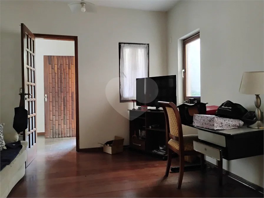 Vende-se ou Aluga-se Casa com 400 m2 na Vila Mascote