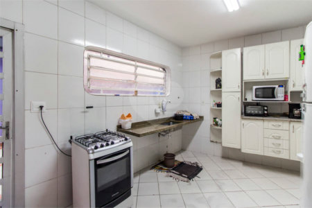 Sobrado na Saúde c/133m2 - 3 Quartos/1 Suíte/2 Vagas paralelas na garagem