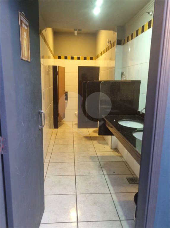 Casa Comercial no Centro .