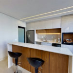 Indaiatuba - Sp - Condominio Maria Candida - R$ 2.250.000,00 - 3 suítes, sendo 1 master com closet e banheiro com duas cubas e dois chuveiros - Escritório - Piscina em Alvenaria aquecida e Hidro com Iluminação - Ar Condicionado instalado em todos os quartos, escritorio, sala e area gourmet