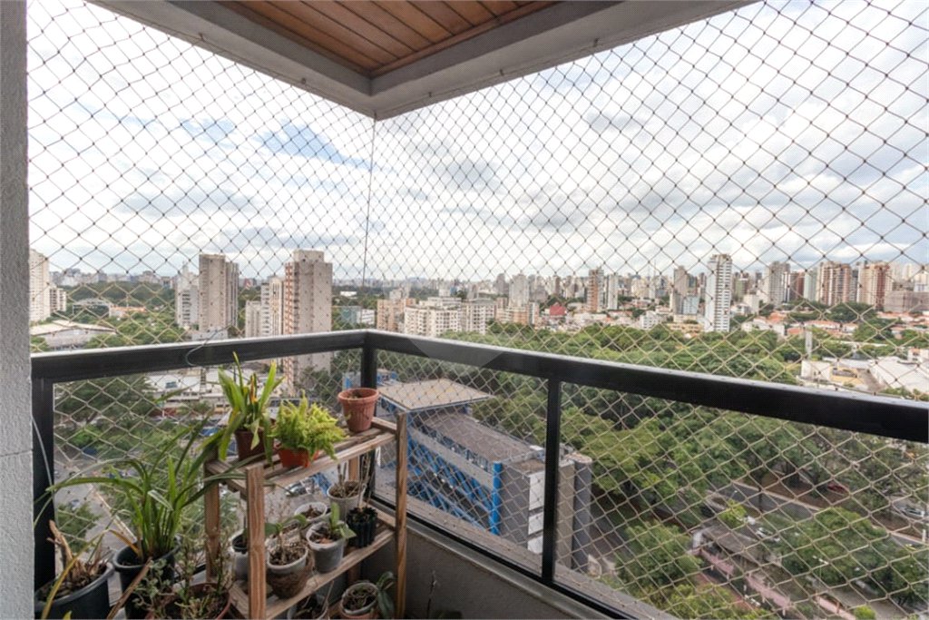 Apartamento á venda - Vila Clementino