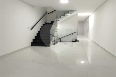 Sobrado à venda na Vila Carrão, 3 quartos (1 suíte)
