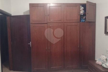 Chácara localizada no Condomínio Leila a venda.