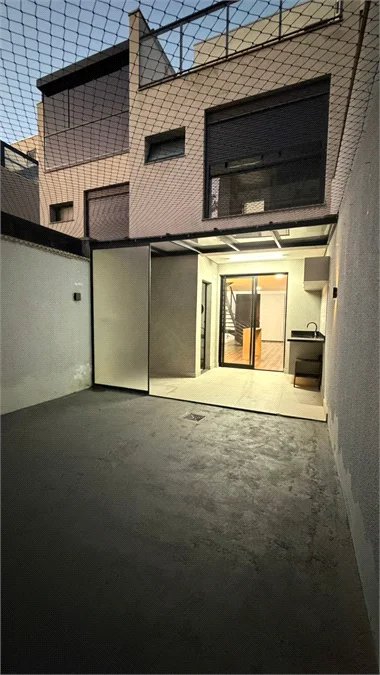 Casa à venda com 2 suítes no condomínio Gran Loft, Cotia - SP