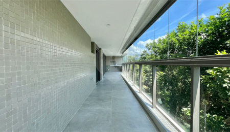 Apartamento à venda com 4 quartos, sendo 3 suítes,  em Riviera de São Lourenço, Bertioga, SP
