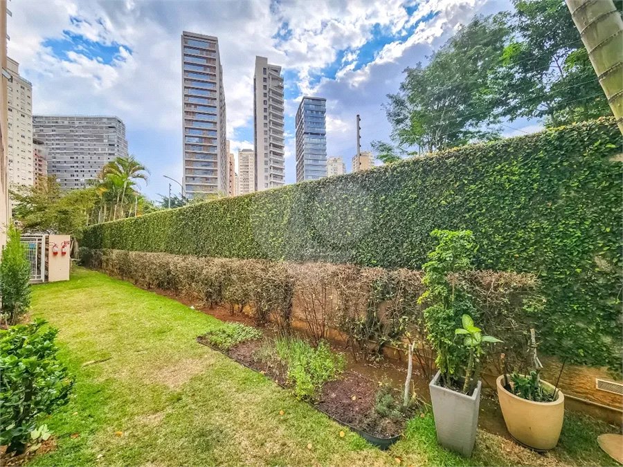Apartamento para venda em Vila Uberabinha com 2 quartos, sendo 1 suíte, 79m²