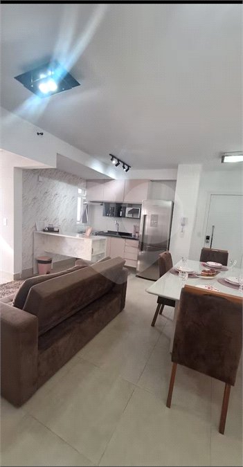 Apartamento com uma suíte para locação ao lado do Shopping Metrô Tatuapé. SP