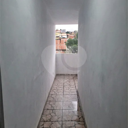 SOBRADO TIPO APARTAMENTO COM 1 QUARTO PARA LOCAÇÃO 38m² - SANTÍSSIMO