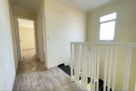 Casa à venda com 3 quartos, sendo 1 suíte, em Jardim Ester, São Paulo - SP