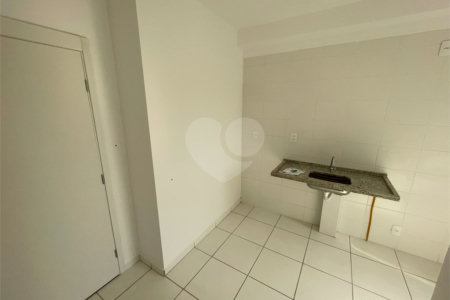 Apartamento para venda no Condomínio Residencial Vila das Flores.