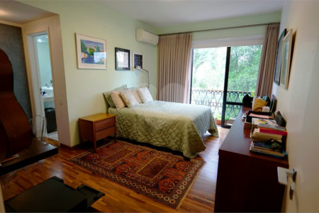 Apartamento à venda com 4 quartos, sendo 3 suítes, em Santo Amaro, São Paulo, SP