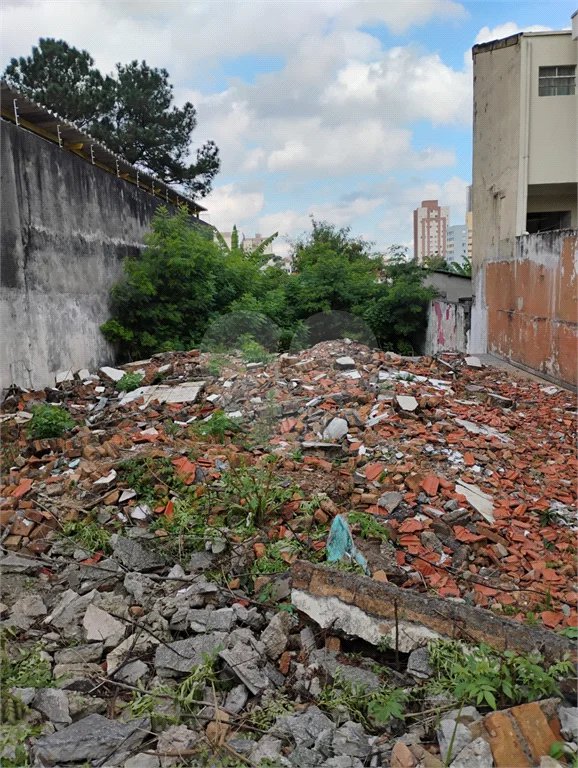 Vende-se Terreno de 715 m² na Vila Santa Catarina — Excelente oportunidade para investidores
