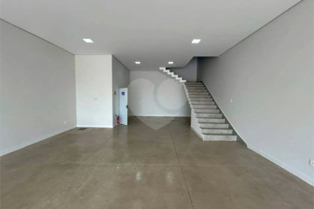 SALÃO COMERCIAL 285 m² COM MEZANINO PARA LOCAÇÃO / VENDA