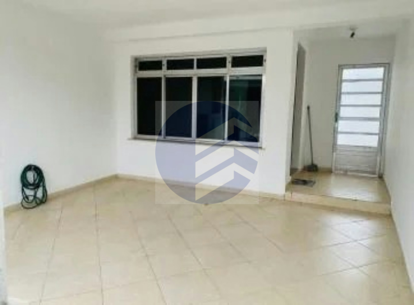 Casa à venda com 2 quartos em Jardim Rizzo, São Paulo - SP