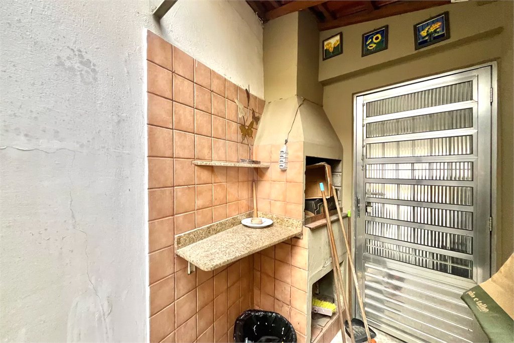 Sobrado espaçoso à venda com 220m² no Planalto Paulista