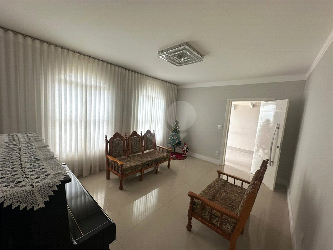 Casa à venda com 3 quartos, Sendo 1 suíte, em Vila Boa Vista, São Carlos, SP