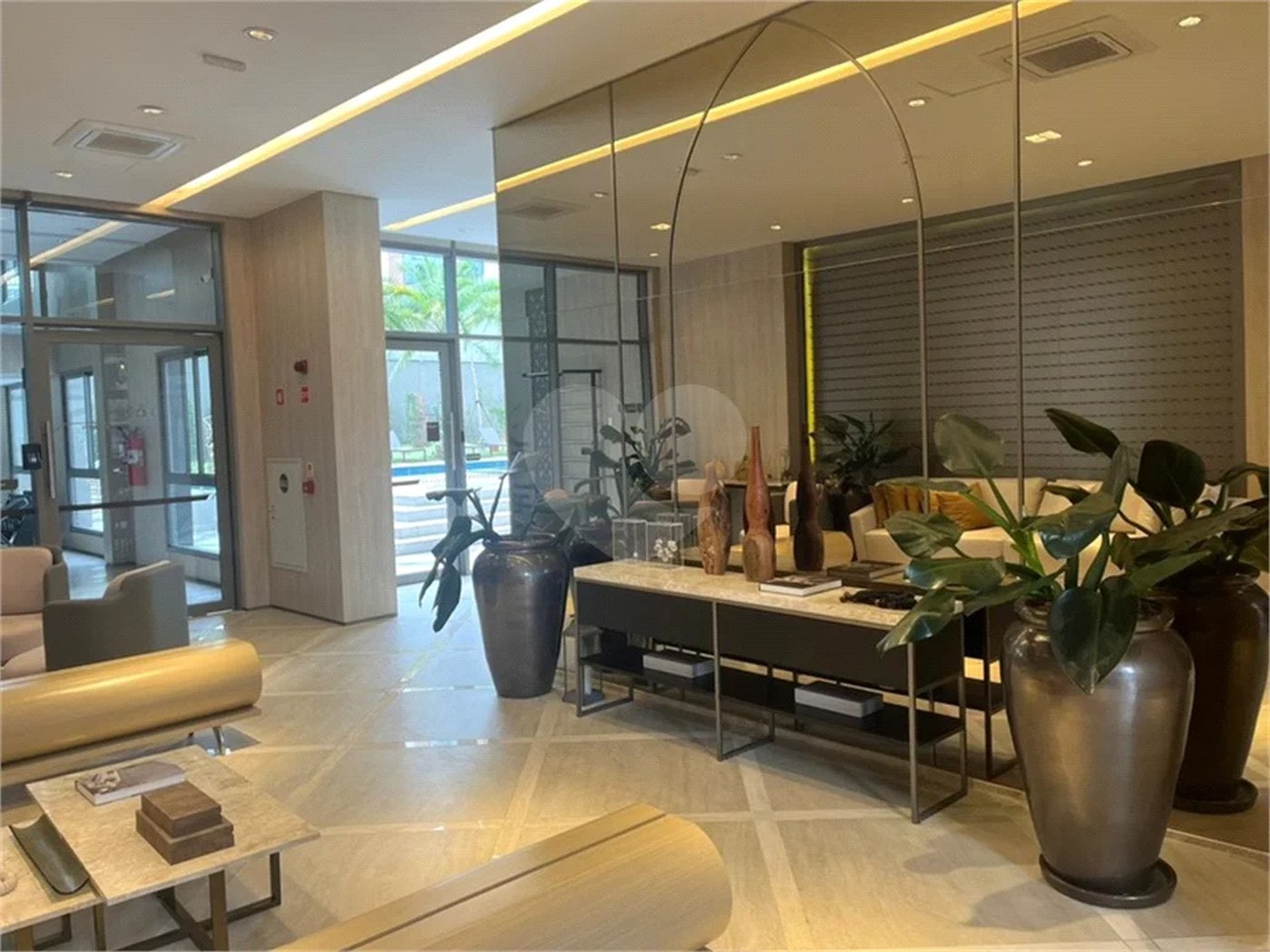 Apartamento mobiliado com 44 m2, 1 dormitório e 1 vaga a venda nos Jardins