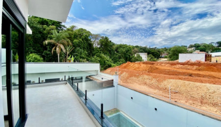 Casa à venda com 3 suítes no condomínio Vila Giardino, Jundiaí - SP