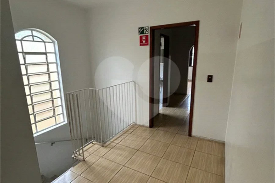 Excelente sobrado para comércio ou residência na Vila Santa Catarina