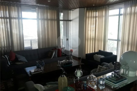 Vendo Excelente apartamento no Centro de São Carlos SP