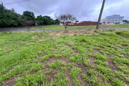 Terreno no Santa Julia á venda.