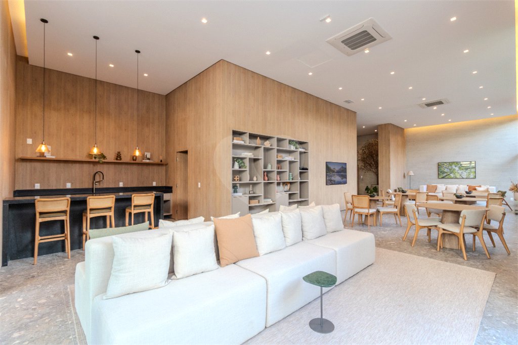 Apartamento à venda com 3 suítes em Campo Belo, São Paulo, SP