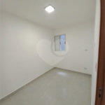 Excelente apartamento à venda, 2 quartos, ao lado do metrô Guilhermina-Esperança