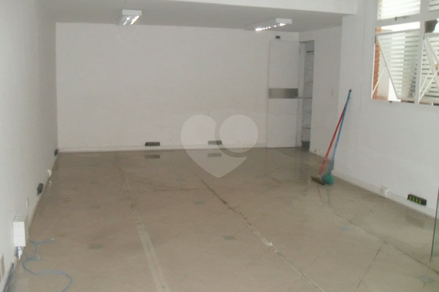Excelente sobrado/prédio comercial próximo ao Aeroporto de Congonhas!