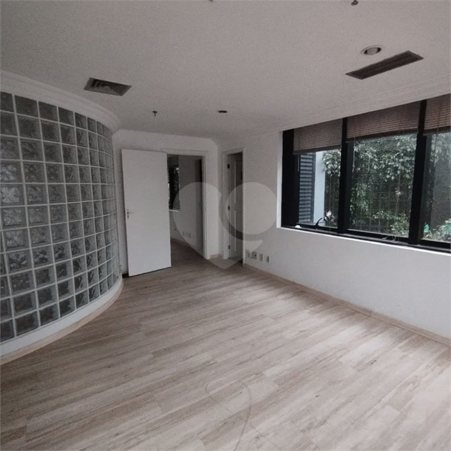 Sala comercial para locação no Jardim Paulista, 90 m², 2 vagas de garagem