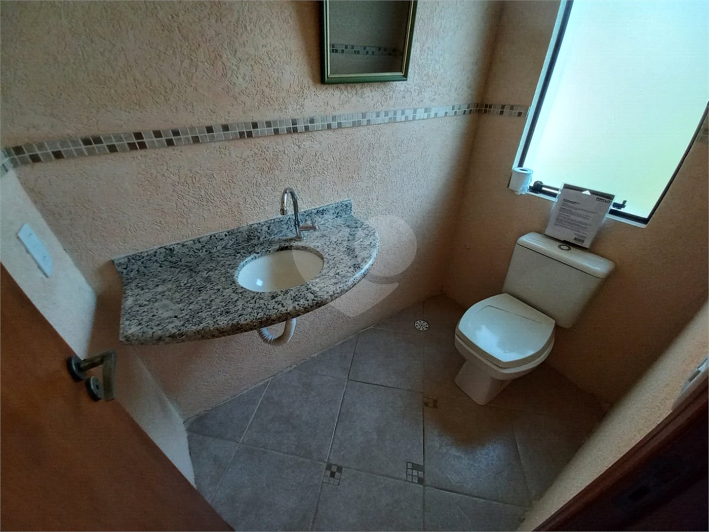 Casa Térrea no Condomínio Damha I,