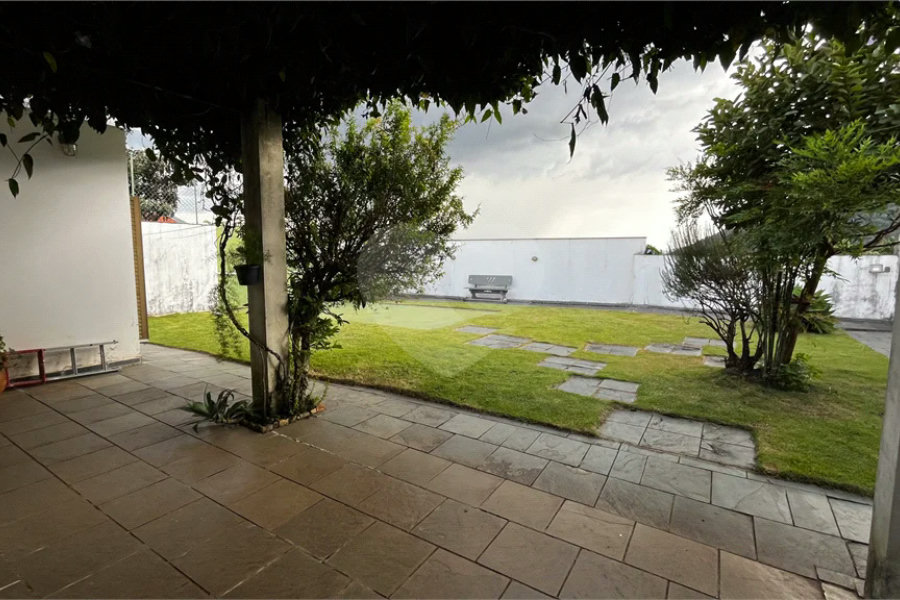 Casa à venda com 3 quartos, sendo 1 suíte, em Jardim Dos Estados, Poços de Caldas - MG