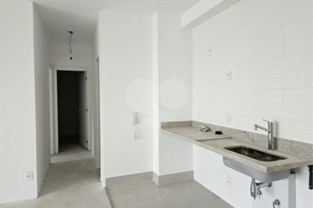 Casa Ibirapuera Apartments da Cyrela, a poucos minutos do Parque Ibirapuera, na Vila Clementino, com fácil acesso a Av. 23 de Maio e ao Shopping Santa Cruz. Apartamento de 2 dorms,, 1 suíte, 1 vaga de garagem.. Um condomínio com área de lazer tipo clube.