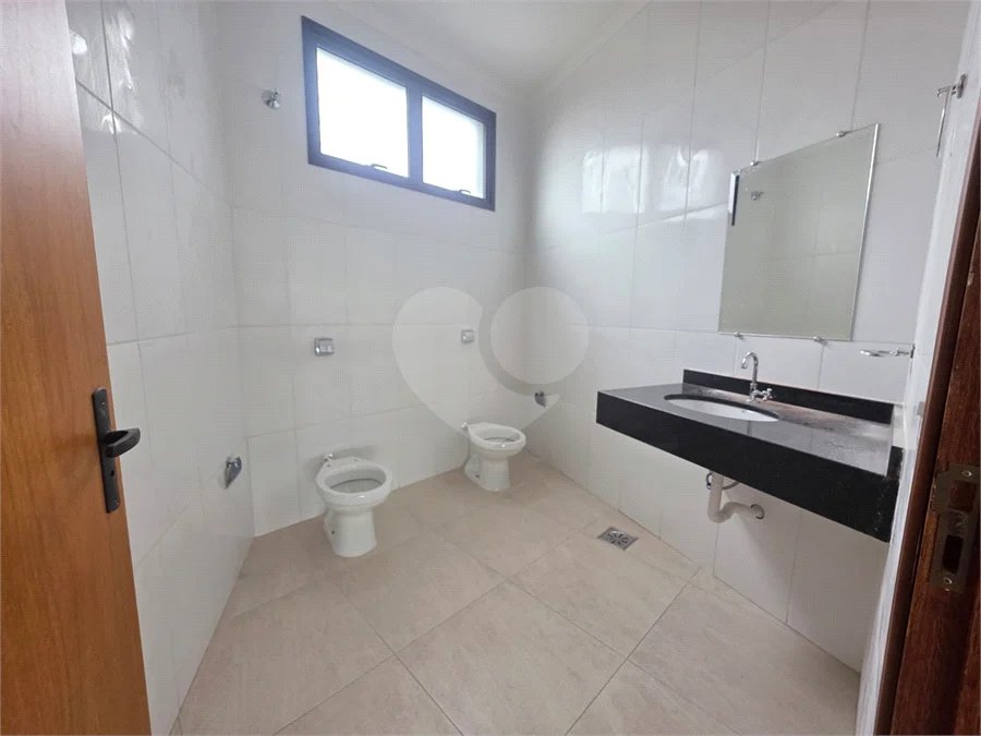 Prédio Comercial para Locação no Jardim Santo Antônio em Valinhos/SP