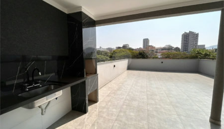Apartamento à venda com 3 quartos, sendo 1 suíte,  em Residencial São Bernardo, Poços de Caldas, MG