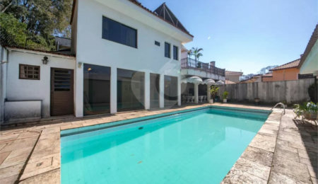 Casa Alto Padrão.Localização excelente. Venha conhecer. Agende uma visita.