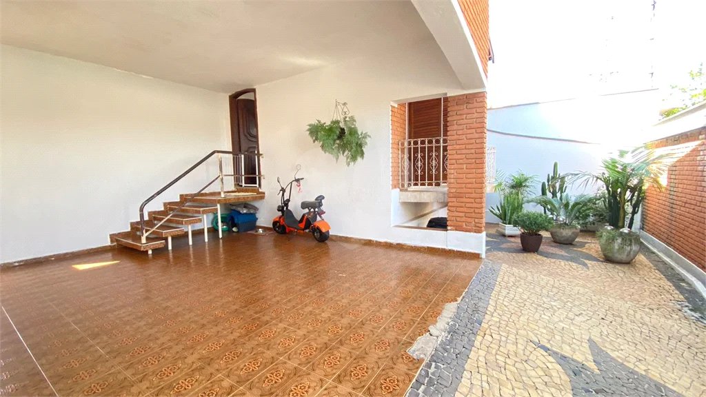 Excelente casa no Jardim Brasilia 3 dormitórios sendo 1 suíte