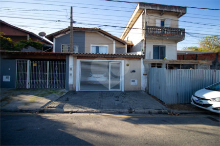 Casa à venda com 3 quartos, sendo 1 suíte, em Jardim Villaça, São Roque, SP