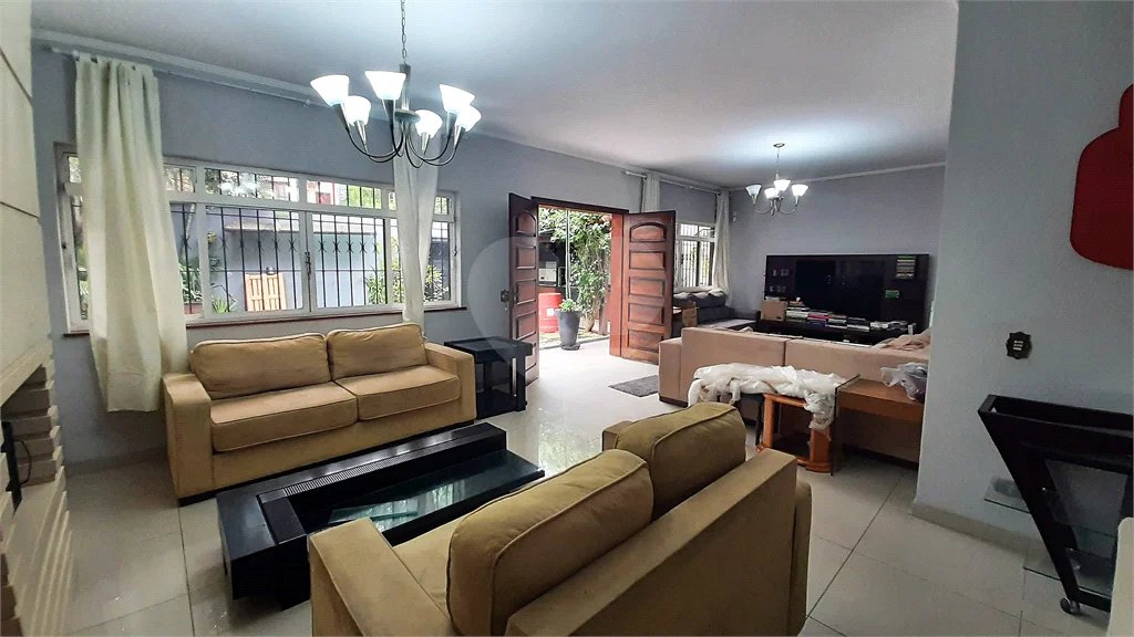 Vende-se Casa incrível no Jardim Prudência!
