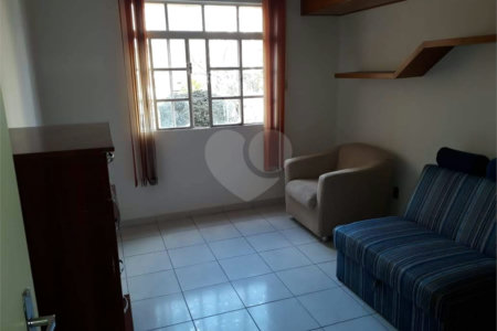 Apartamento para locação na Saúde de 80m² com 2 dormitórios.
