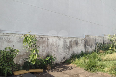 Terreno á venda no Jardim Paraíso