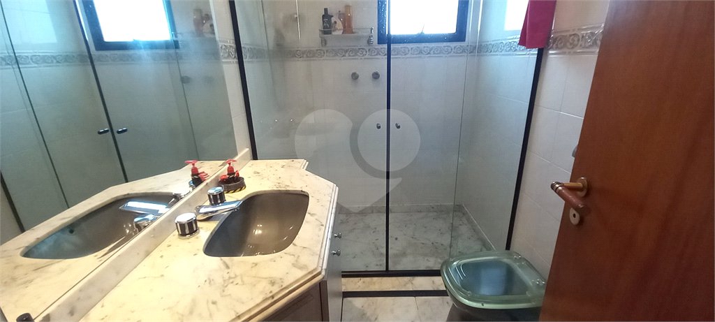 Apartamento à Venda em Mirandópolis com 4 Dormitórios, 2 Suítes e 4 Vagas