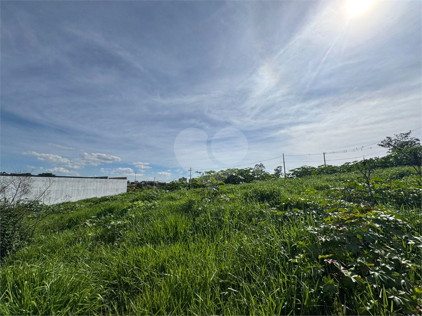 Terreno Comercial á venda com 286m2, ao lado da Rodovia Washington Luiz, em São Carlos.