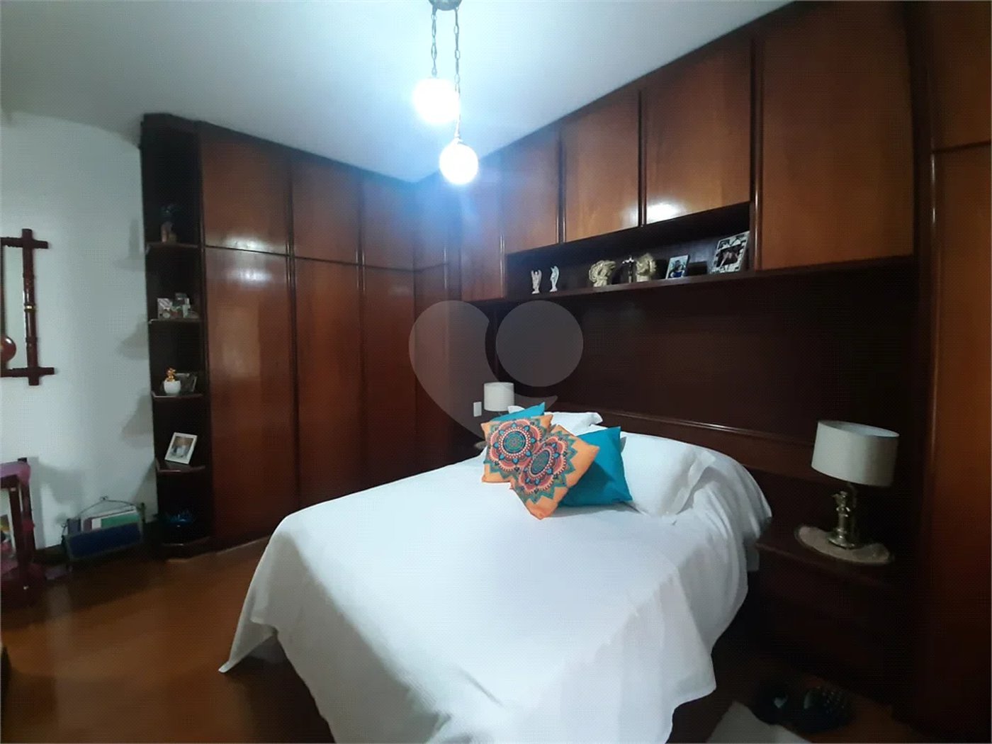 Casa térrea assobradada em rua fechada no Mandaqui - 3 quartos, 1 suite, 3 vagas