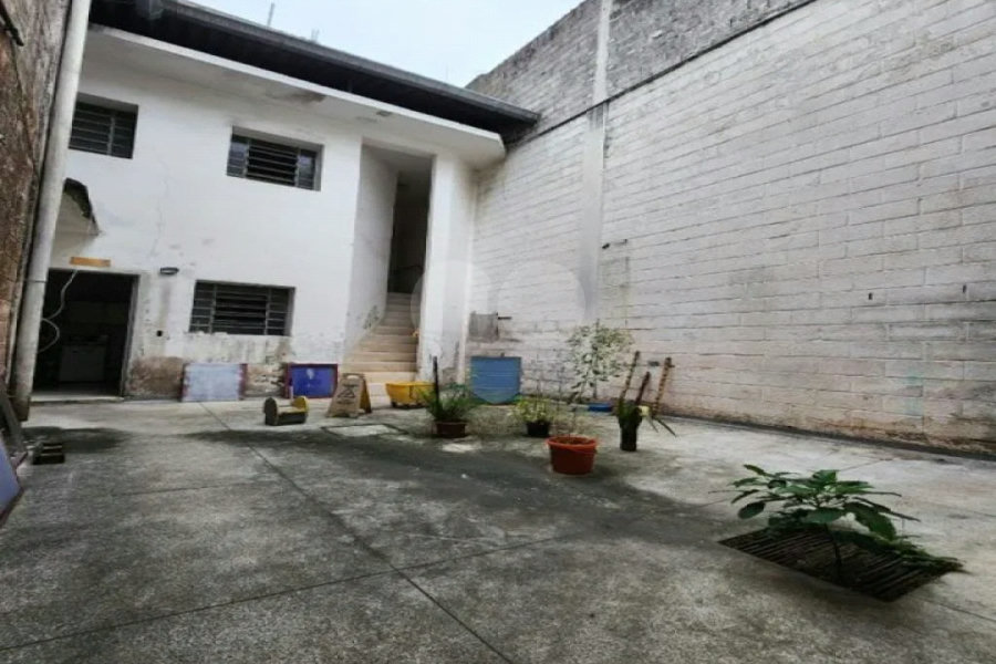 Excelente Galpão de 1.000 M² divididos em dois pavimentos de 500 M²