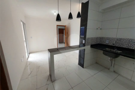 Apartamento à venda com 2 quartos e 1 vaga na Vila Nova Bonsucesso